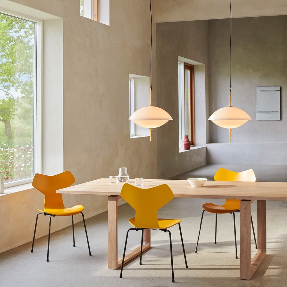 Mesa Essay de Fritz Hansen